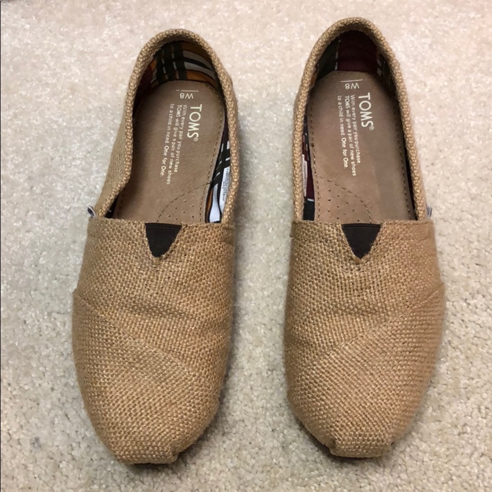 Toms